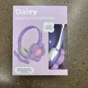 NWT Daisy squishy Headphones